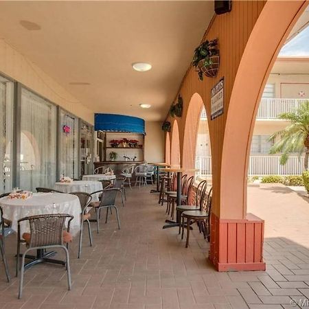 Private Hallandale Beach Studio Wbath Walking Distance To The Beach Pool Free Parking Dış mekan fotoğraf